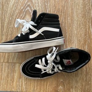 Black and white kids vans
